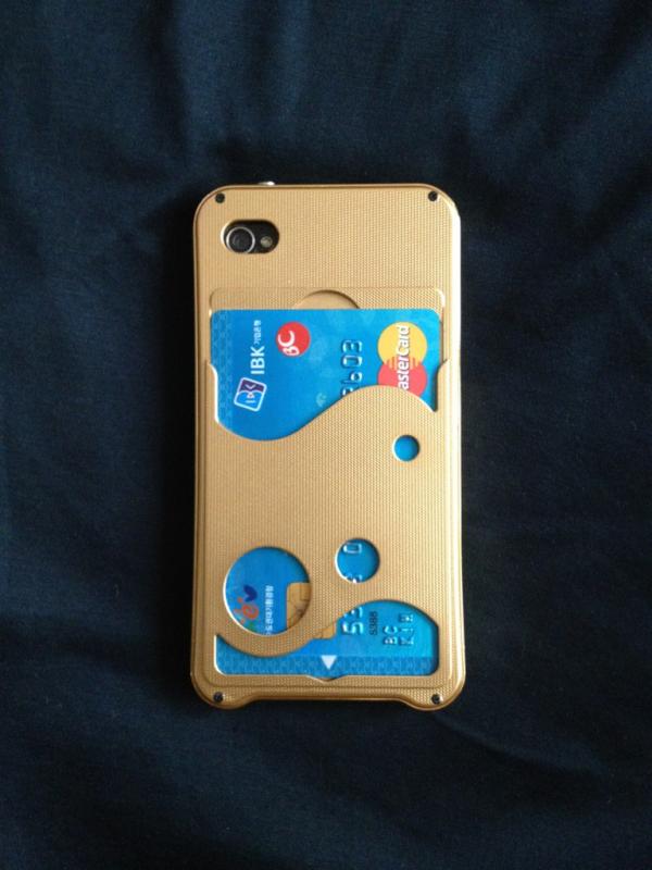 wegojt's tweet photo. Bumper case with credit card holder contact 82-10-6749-6888 wego@daum.net http://t.co/NtYfBdU2