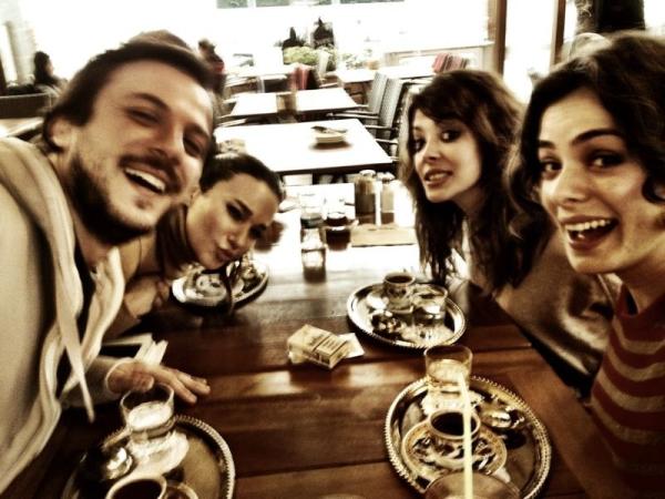 selinlikli's tweet photo. Bunlara ömür verilir ne şans yarebbiiim suphaneke amin. :) @egzOzpirincci @srknaltunorak rojda. http://t.co/uQRgLZmZ