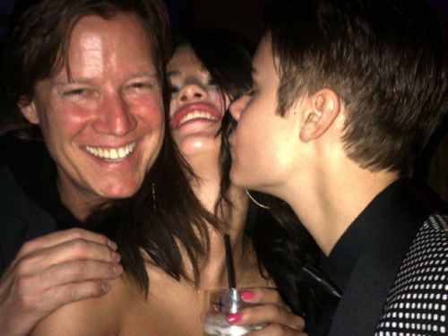 wedoitformiley's tweet photo. Honestly, Selena looked trashy at Justin's party. Wasn't it suppose to be a classy party? http://t.co/408JmFGz
