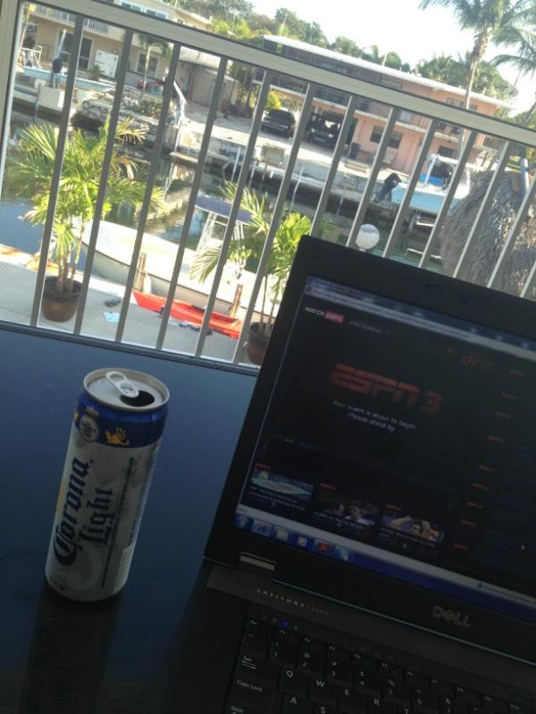 Cold beer, Marist game on the computer, and 85 degree weather, how can you go wrong... #alwaysaredfox