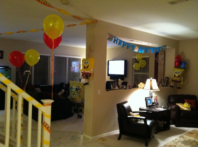Spong bob birthday party last night!! http://t.co/OZsAJLaw