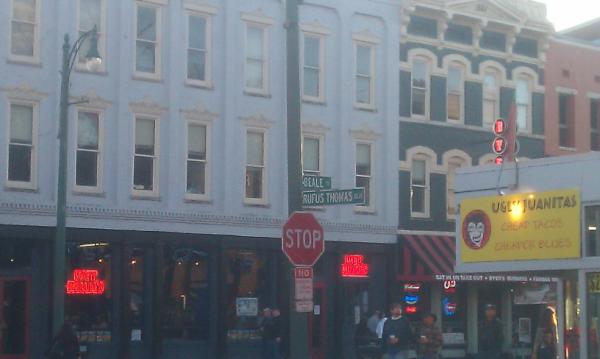 wittnation's tweet photo. Walking in Memphis http://t.co/wH08jJRu