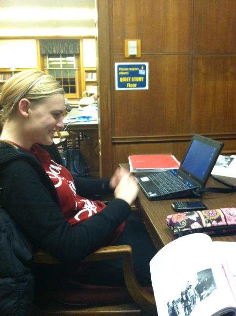 sarahsaintj's tweet image. Smallest laptop ever? #libraryparty #fuckthispaper @KT_BRUN