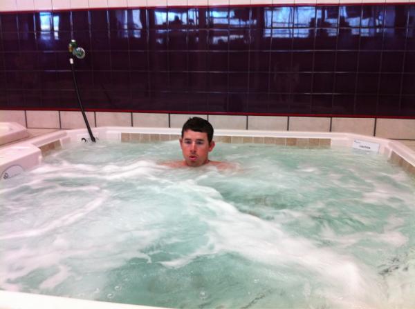 blzt30's tweet photo. Ice bath for days! #shrinkage http://t.co/XrYPdu8p