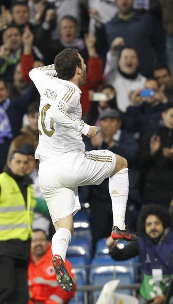 pedr077's tweet photo. HALA MADRID! http://t.co/iDiHvta0