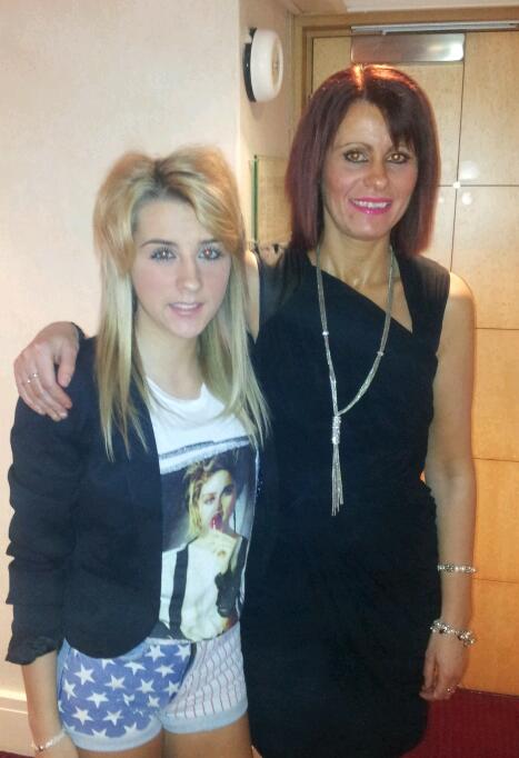 michaelabromley's tweet photo. At London with Hayls http://t.co/2P2ggbBe