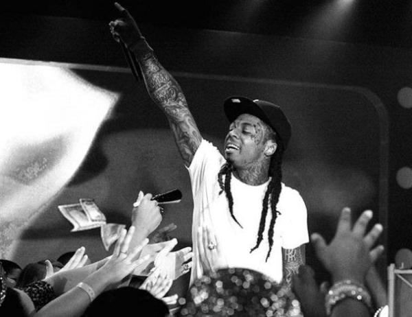 Meenddeezz's tweet photo. Weeezzyyyyyyy!!!!! :D @LilTunechi http://t.co/a02ebw8i