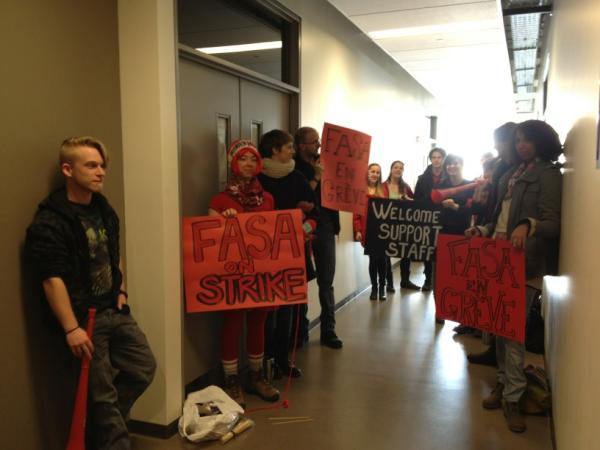 rushmew's tweet image. #FASA #custrike @CUonStrike