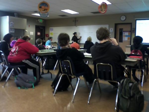 ScHoolBoyM__'s tweet image. In the back of physical sci. #hatinit