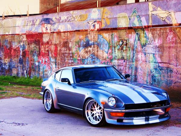 akiskalamidas's tweet photo. If this is a DATSUN where is tha F*&^*$&ing  "ROMA".datsun 240z,1969 ,2,4cc 151horsepower. http://t.co/wjGTR96W