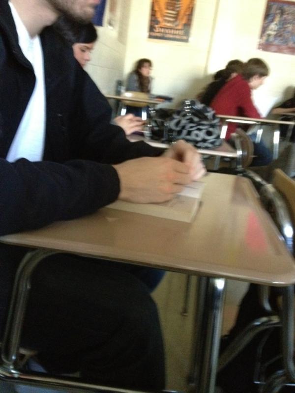 rimas110's tweet photo. @ayurchak learn to text in class you slit http://t.co/ISViPu6t