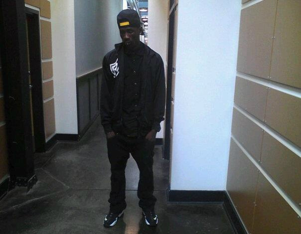 COOLIN http://t.co/T5xEogOY<a href="/tag/swagg"class="tags"><span>#swagg</span></a>