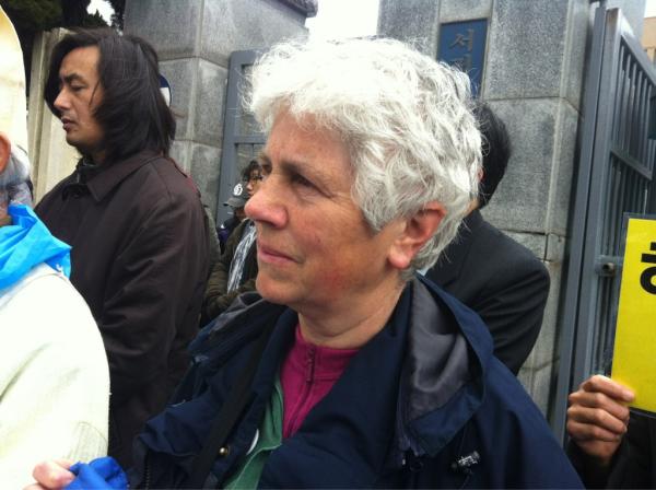 RT <a href="/cornish_k/">김경수</a>: RT <a href="/munjhj/">길 위의 신부</a>: #강정, 엔지 젤터! 노벨 평화상 후보자! 커약타고 구럼비에 계십니다.