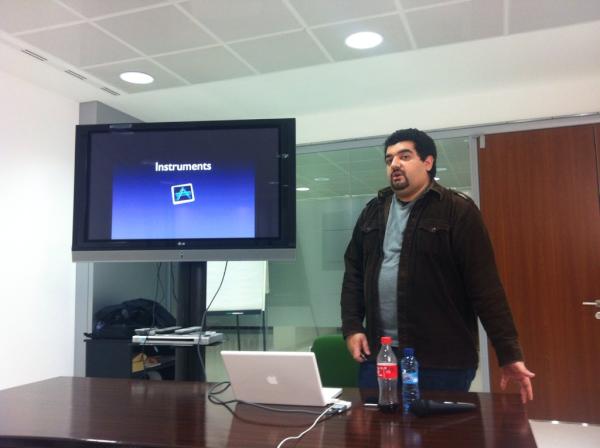 nscoder_zgz's tweet image. Estamos en la charla de @madcato sobre Instruments
