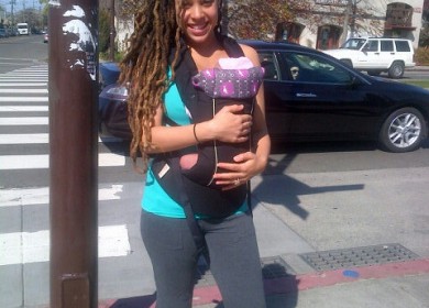 GossipCAPITAL's tweet photo. The first pictures of Jah Cure's Baby with her mommy. Congrats again Jah Cure from the C.R.M. family. http://t.co/4txOwzE9