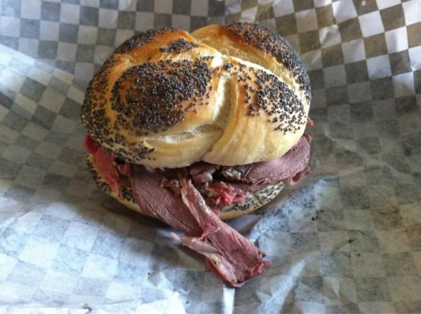 WichDoctorsPDX's tweet photo. Roast beef sandwich from @addyssandwich http://t.co/S7WvDmGO