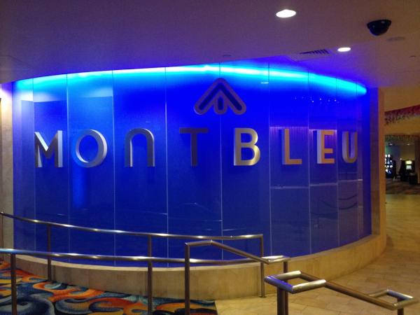 SullivanAutoSpa's tweet photo. @montbleu #Tahoe... Bout to go bammerrrrr bammerrrrr bammmmeerrrr @OpalLounge!!! #YOLO http://t.co/9TXmCXso