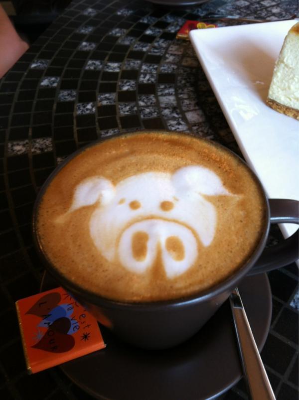 euforik's tweet photo. @rafa8228 I'm sure u prefer this one. Had it at Chock Full of Beans, at Changi Village last week. Food not bad. http://t.co/4QgroCyJ