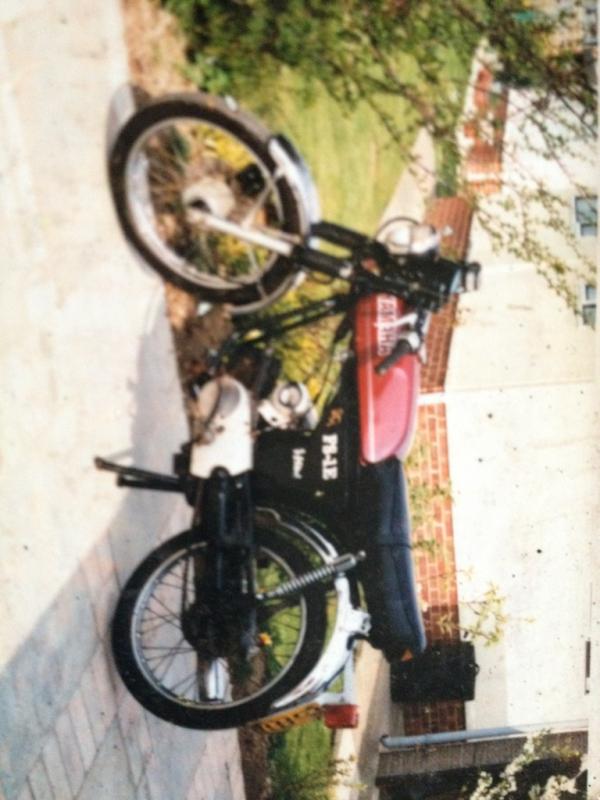 @vivavalencia this was my first bike managed to get all original decals from your dad at the old keys #wishistillhadit