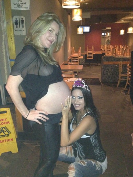 Lol RT @jessicajaymes: @KaylaPaigeX baby "7"!!!!!! Lol http://t.co/oEvNoImr<a class="tags" href="/tag/jessicajaymes">@jessicajaymes</a><a class="tags" href="/tag/kaylapaigex">@kaylapaigex</a>