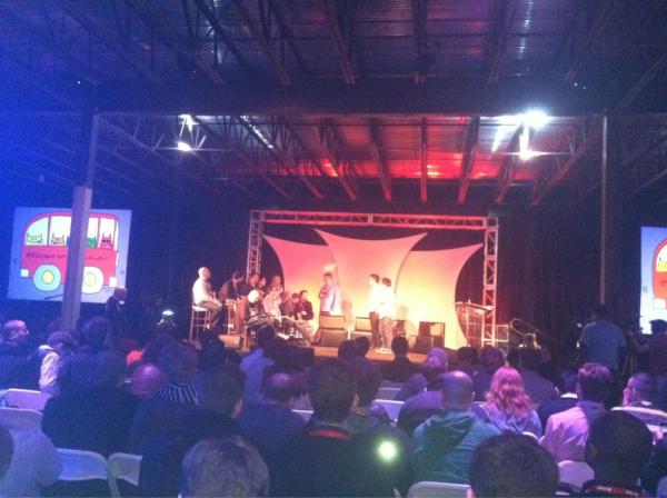 __mcox__'s tweet image. So @davemcclure definitely lives up to his reputation. Ripping apart the pitches from #thestartupbus