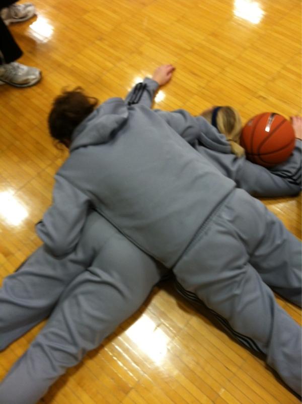 paj23's tweet image. Manager sandwich during shootaround #exhausted #managerproblem