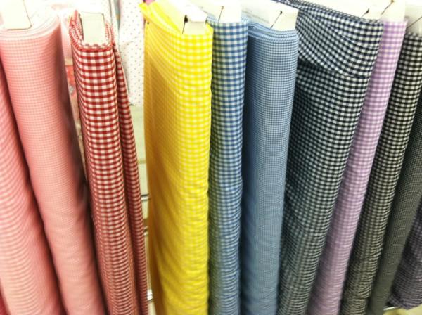 SouthernProblem's tweet image. Gingham love at hoblobs! #southernproblem