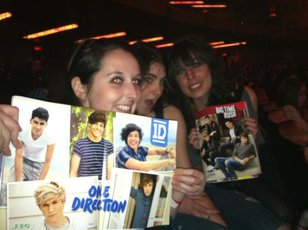 J14Magazine's tweet photo. Rocking out at the Better With U Tour! #betterwithnyc http://t.co/cFL9Qmmd
