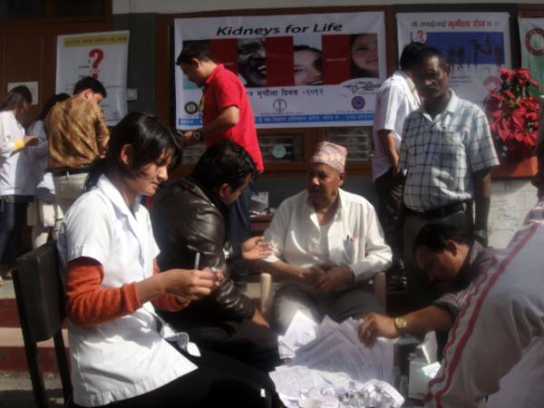 Patient consulting with doctor on WKD 2012