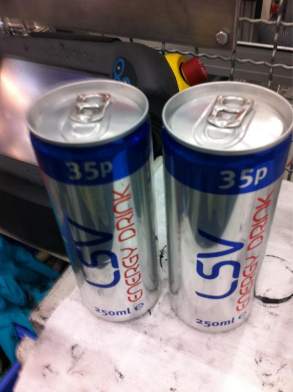 liamtweetsavfc's tweet image. @reepetra1 @bubbabarbarella @mcmahondanielle @alec_tweet_twoo this is what I'm drinking... #only9hourstogo