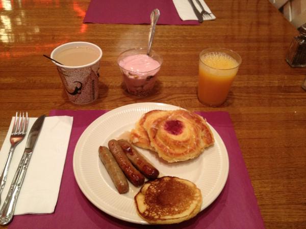 GenettiHotel's tweet photo. Mi desayuno delicioso http://t.co/m3CuHlly