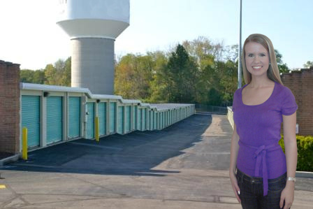 USstoragesearch's tweet image. New #contest #LocateLaura - Clue 1- City "Boomed" in 1800's.  Find pic w/ Laura like this 1, win $50 Target Gift Card.