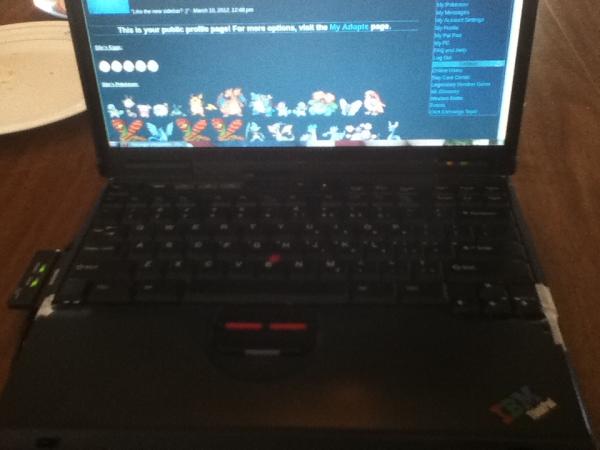 PoliSlix's tweet image. There's a picture. The tap is on the two sides. :P #canttrustapc #notamac