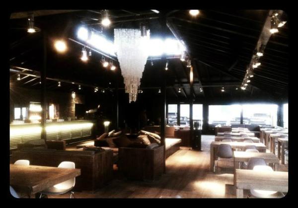 Republiekbldaal's tweet photo. We kunnen!! Morgen alvast een dagje open. Komen jullie gezellig even? http://t.co/JfYT5fDn