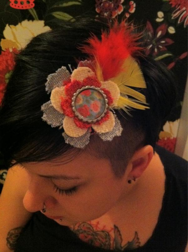 vintageburd's tweet photo. Hair clip/ brooch £4 http://t.co/TtZo2GcV