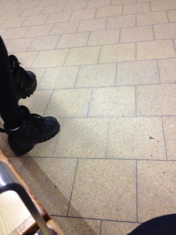 EngstromCarl's tweet photo. Jazz-byxor & Buffalo = schysst!!!! #90taletringde http://t.co/hq4Kfx9V