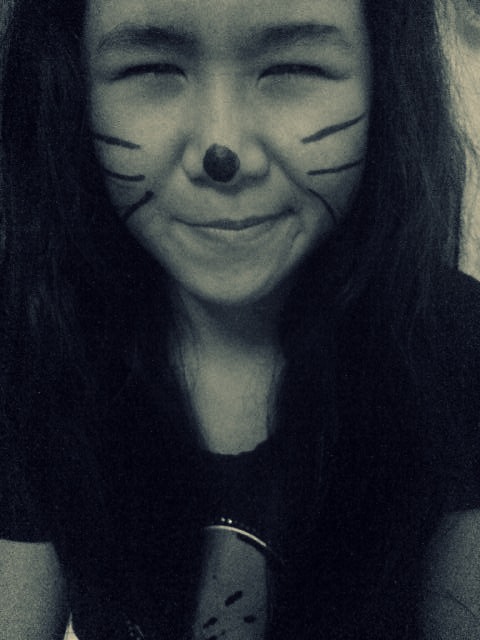 eraflalala's tweet photo. mcm kucing :) http://t.co/wxVxmyfN