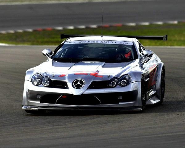 MercedesDaily's tweet photo. It just got serious... #722 http://t.co/YLqXyAHR