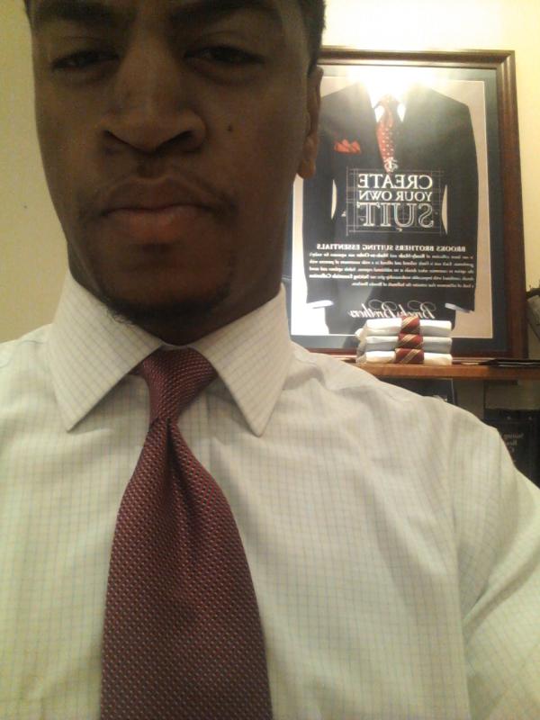 C_sucCESs's tweet image. This dimples in my tie is defined today! #freshknowledge