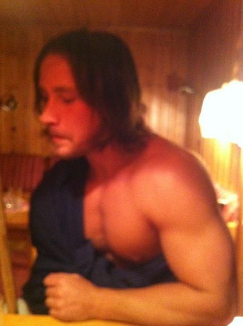 johanb85's tweet photo. På fest med Jesus! http://t.co/zDn4hOY6