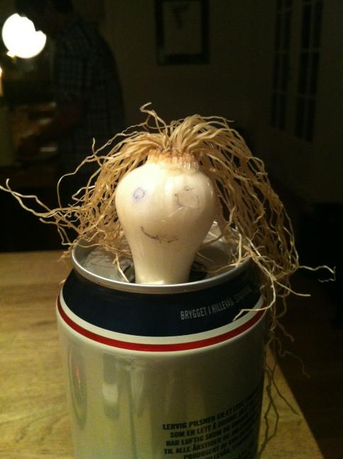 blushitfisk's tweet photo. HEKKAN! Plutselig dukket denne karen opp når eg sko ta ein slurk av ølen!!! http://t.co/vpwUTthX