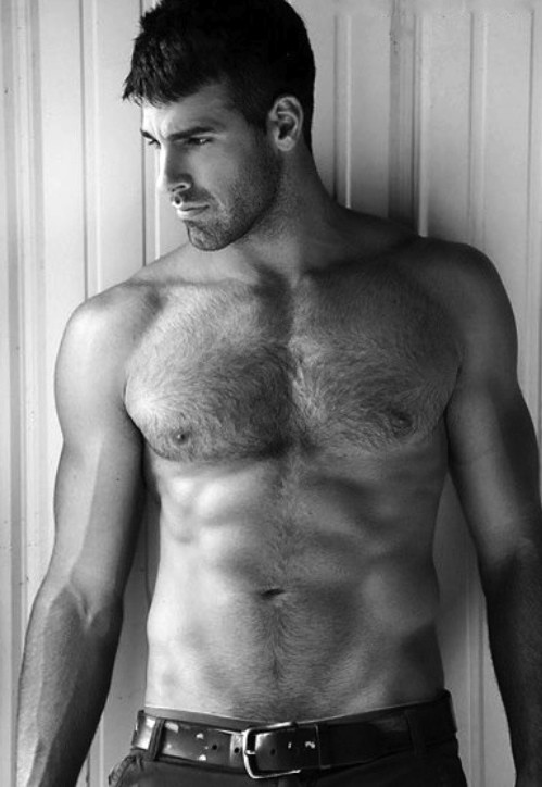 YourDailyFiXXX's tweet photo. Hot abs! RT for your followers they will love it too! #YourDailyFix http://t.co/hZZaYPVn