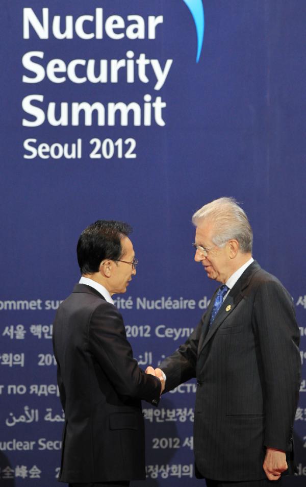 Lee, Italian PM at welcoming ceremony for nuke summit
 #SeoulNSS