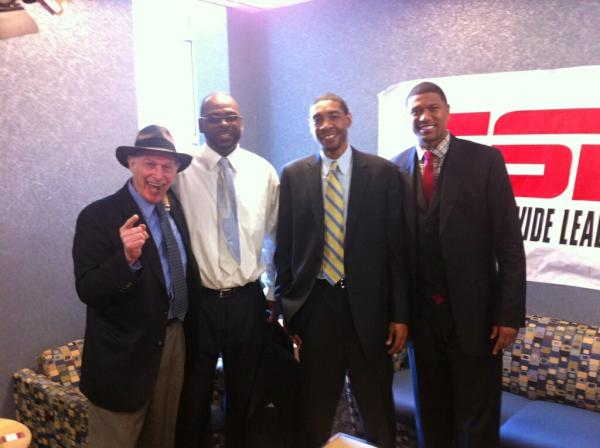 jimmyking24's tweet image. R.I.P. Bert Sugar #BoxingElite #MichiganMan