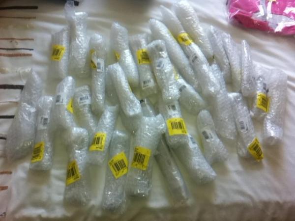 ThomasChristlow's tweet image. Mum put an order in for some cutlery. And this is how they were packaged... #damageproof #individualpackets