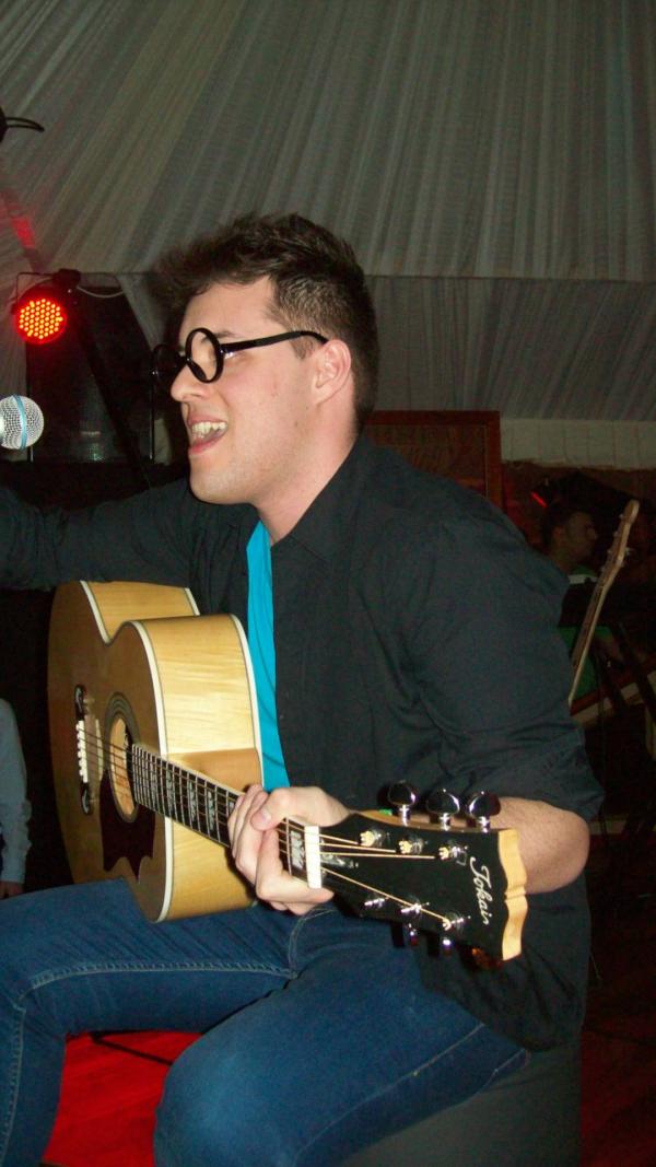 juanje_holder's tweet image. @rushsmith acústico 2 #Monster #Vlogfest