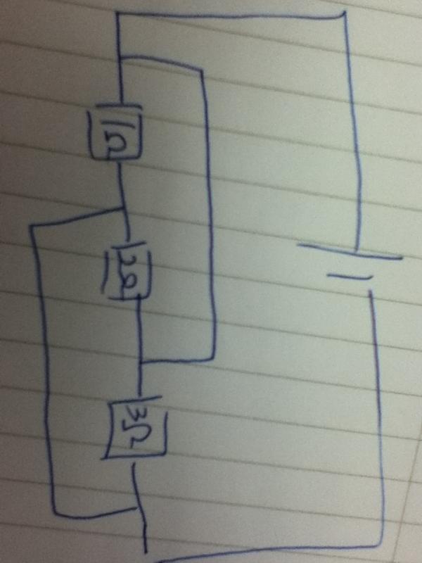 LunahLiu's tweet image. What is the total resistance? #physics #dccircuits #resistance