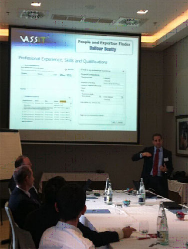 VASS_Company's tweet image. @acanadasc presentando el caso de éxito de #balfourbeatty con #OracleWebCenter