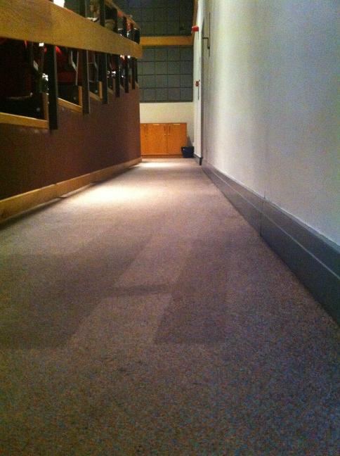 postbakes's tweet image. Just sat on the floor on my own trying to get a good angle for photos. #NotComfortable