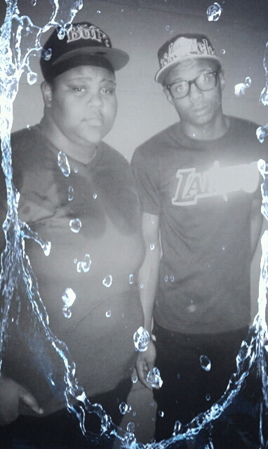 Fuqu_obeyme's tweet photo. Me nd ma bro @dbanger3 http://t.co/dZX2X1Fz
